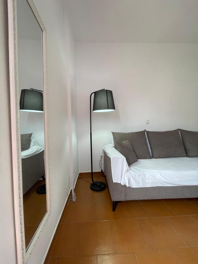 Kapodistriou Apartments Aegina Екстериор снимка